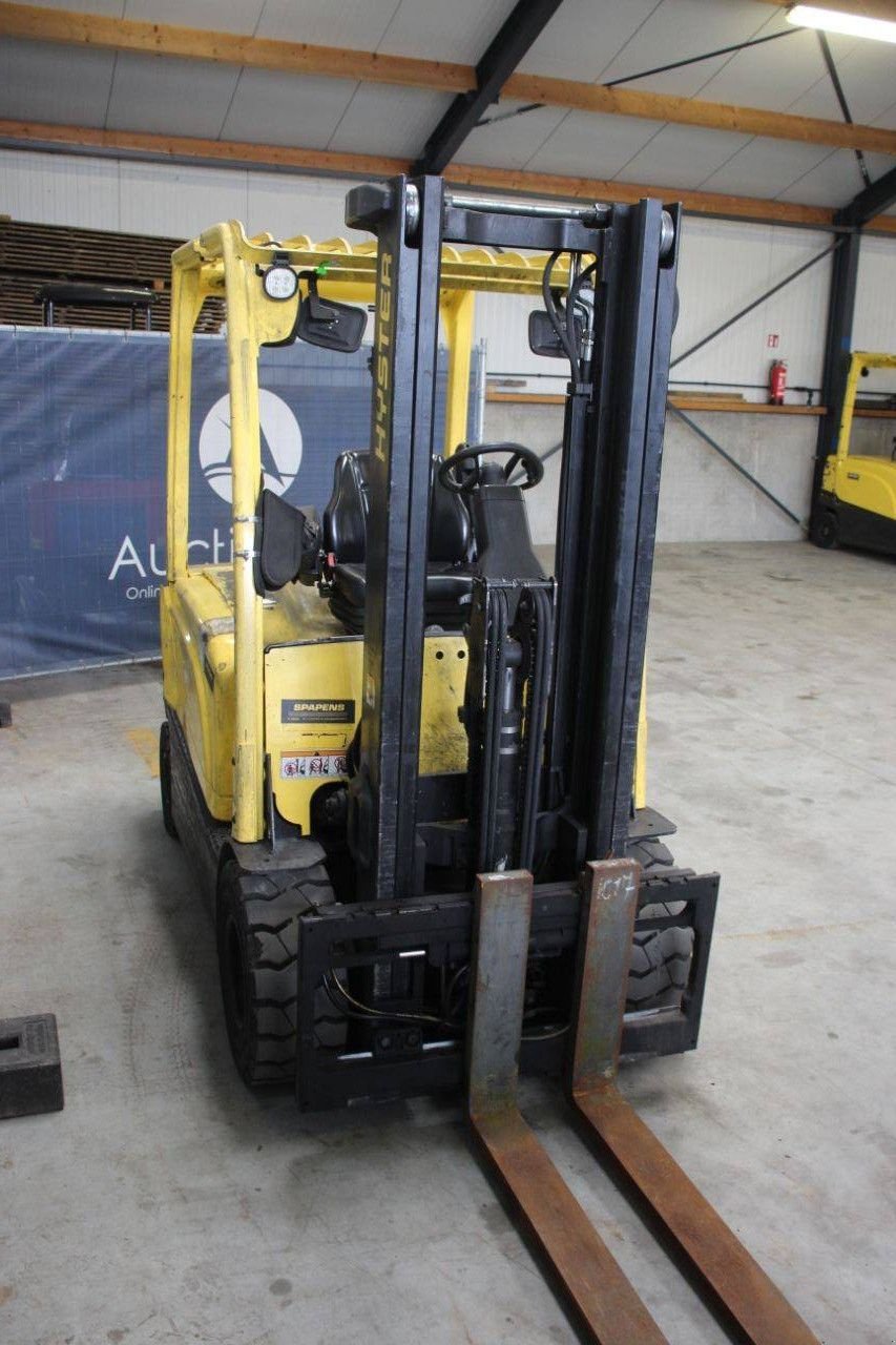 Frontstapler типа Hyster J3.0XN, Gebrauchtmaschine в Antwerpen (Фотография 7)
