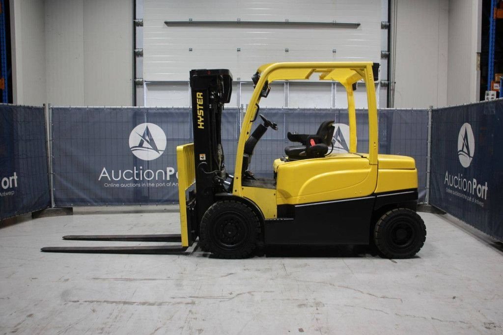 Frontstapler del tipo Hyster J4.5XN, Gebrauchtmaschine In Antwerpen (Immagine 2)