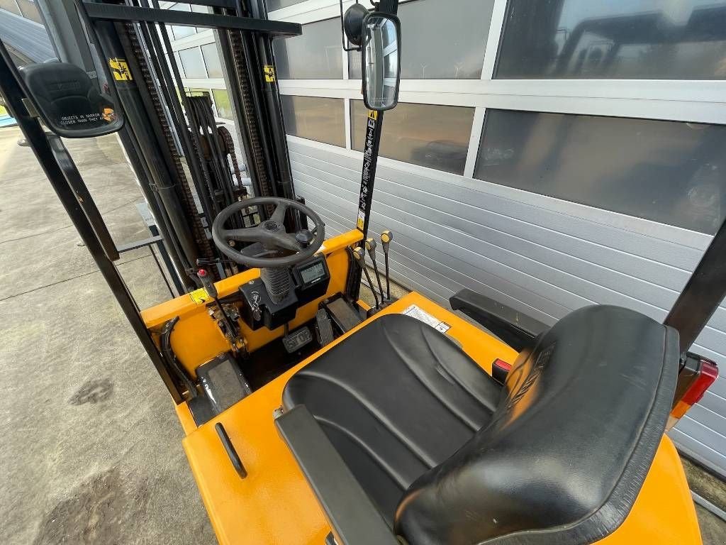 Frontstapler des Typs Hyundai 1800kg elektrische heftruck HBF18T-5 1.8ton forkli, Gebrauchtmaschine in Heijningen (Bild 4)