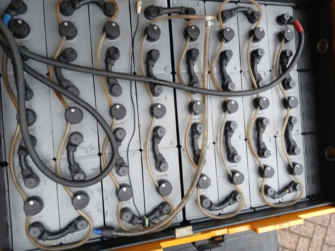 Frontstapler des Typs Hyundai 18BT-9, Gebrauchtmaschine in Ridderkerk (Bild 4)