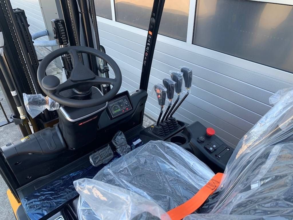 Frontstapler des Typs Hyundai 2 ton elektrische heftruck 20BT-9U vorkheftruck tr, Neumaschine in Heijningen (Bild 4)