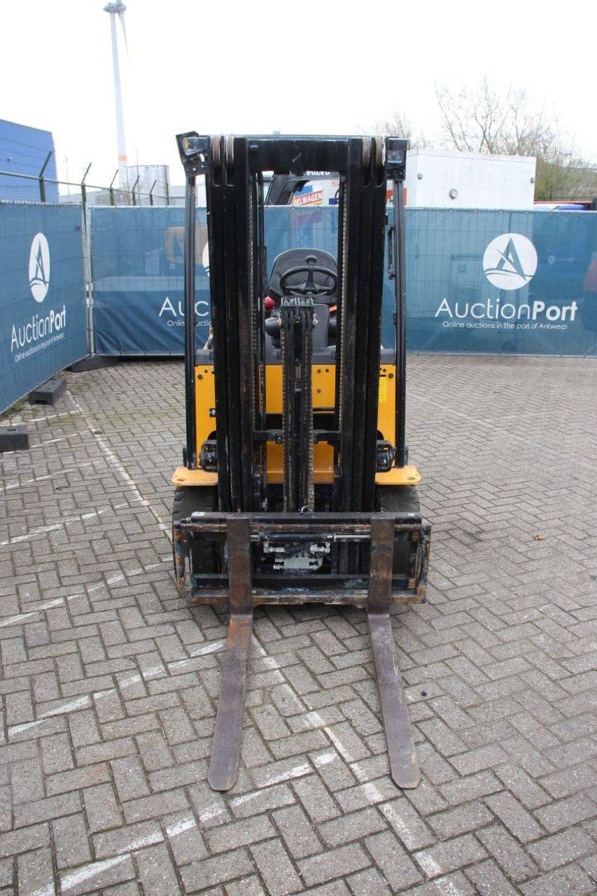 Frontstapler typu Hyundai 25B-9, Gebrauchtmaschine w Antwerpen (Zdjęcie 8)