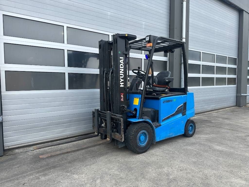 Frontstapler des Typs Hyundai 25BH-9 2,5ton - 2500kg heftruck elektrisch Triplex, Gebrauchtmaschine in Heijningen (Bild 3)