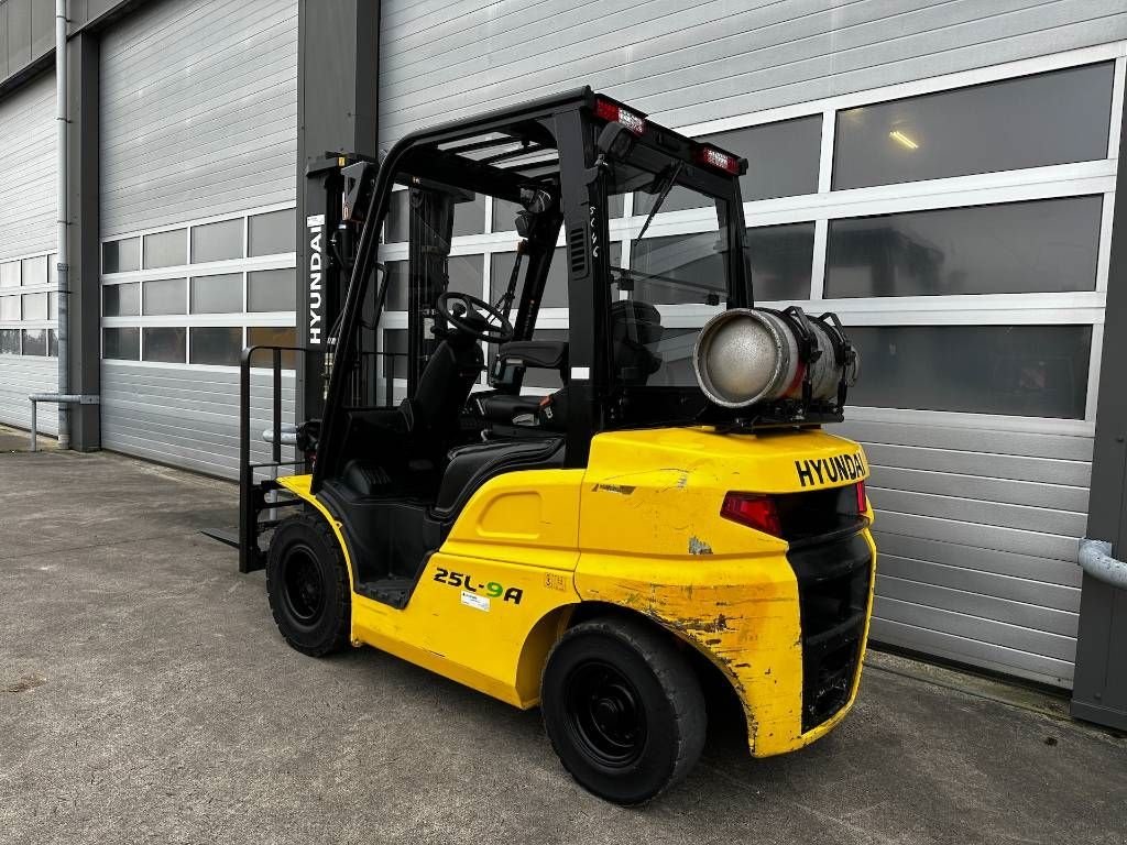 Frontstapler des Typs Hyundai 25L-9A 2,5ton 2500KG LPG Heftruck vorkheftruck for, Gebrauchtmaschine in Heijningen (Bild 3)