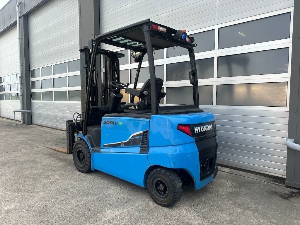Frontstapler des Typs Hyundai 30BH-9 - 3ton - 3000kg heftruck elektrisch Triplex, Gebrauchtmaschine in Heijningen (Bild 1)