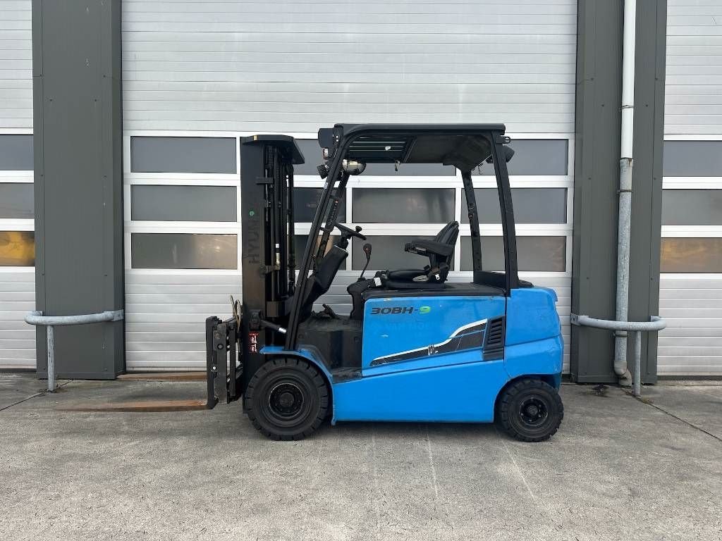 Frontstapler des Typs Hyundai 30BH-9 - 3ton - 3000kg heftruck elektrisch Triplex, Gebrauchtmaschine in Heijningen (Bild 4)