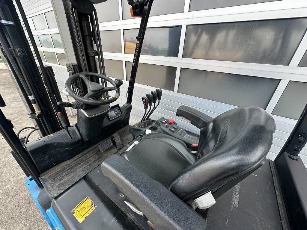 Frontstapler des Typs Hyundai 30BH-9 - 3ton - 3000kg heftruck elektrisch Triplex, Gebrauchtmaschine in Heijningen (Bild 3)