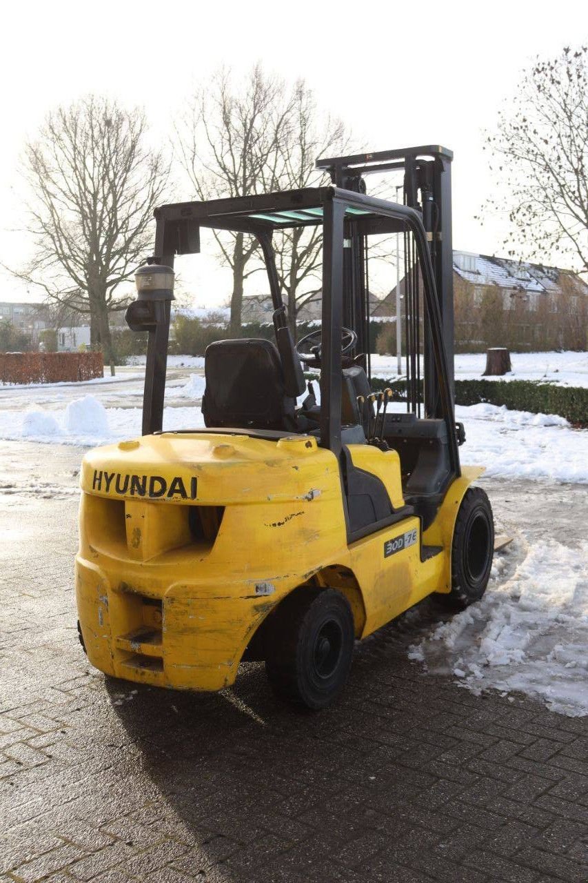 Frontstapler Türe ait Hyundai 30D-7E, Gebrauchtmaschine içinde Antwerpen (resim 7)