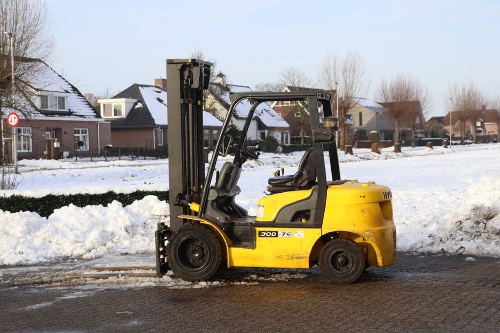 Frontstapler Türe ait Hyundai 30D-7E, Gebrauchtmaschine içinde Antwerpen (resim 3)