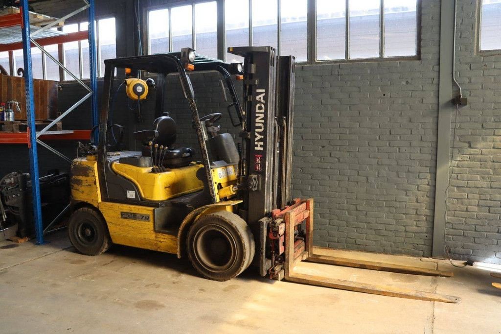 Frontstapler a típus Hyundai 30L-7A, Gebrauchtmaschine ekkor: Antwerpen (Kép 1)