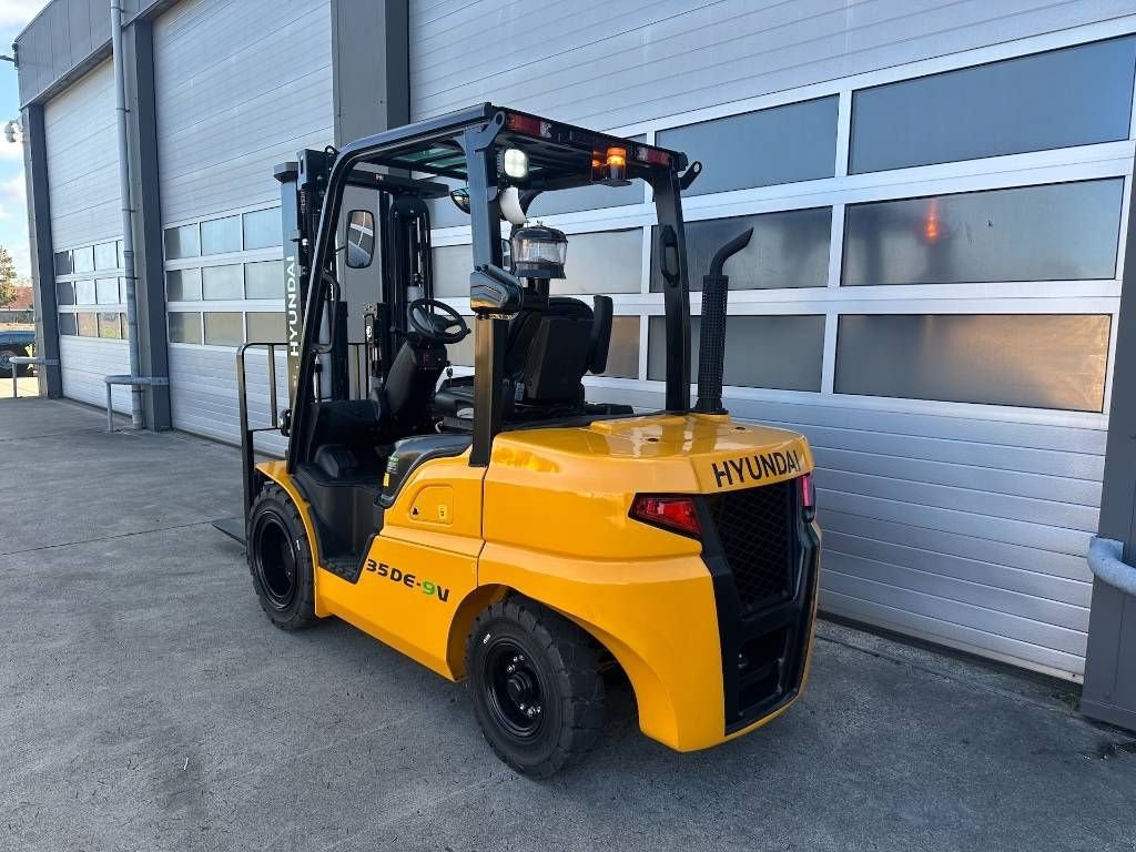 Frontstapler des Typs Hyundai 35DE-9V diesel heftruck 3500kg vorkheftruck 3-deli, Neumaschine in Heijningen (Bild 3)