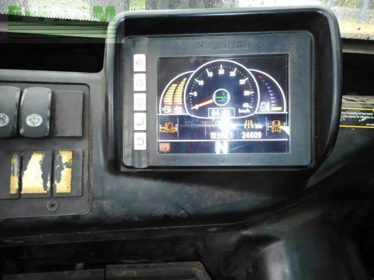 Frontstapler typu Hyundai 50da-9 euro5 ( triplex 4,9m + 3. u. 4. kreis ), Gebrauchtmaschine v ST. NIKOLAI/DR. (Obrázek 9)