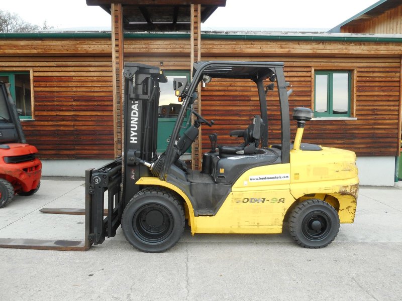 Frontstapler des Typs Hyundai 50DA-9A Triplex 4,4m + SS + ZV + Zwillingsreifen, Gebrauchtmaschine in St. Nikolai ob Draßling (Bild 1)