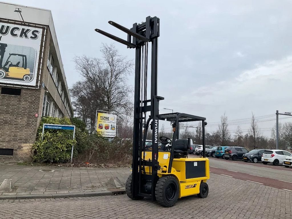 Frontstapler типа Hyundai HBF32-7 2900KG 4.50METER HEFTRUCK, Gebrauchtmaschine в Vlaardingen (Фотография 11)