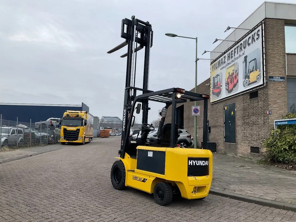 Frontstapler типа Hyundai HBF32-7 2900KG 4.50METER HEFTRUCK, Gebrauchtmaschine в Vlaardingen (Фотография 9)