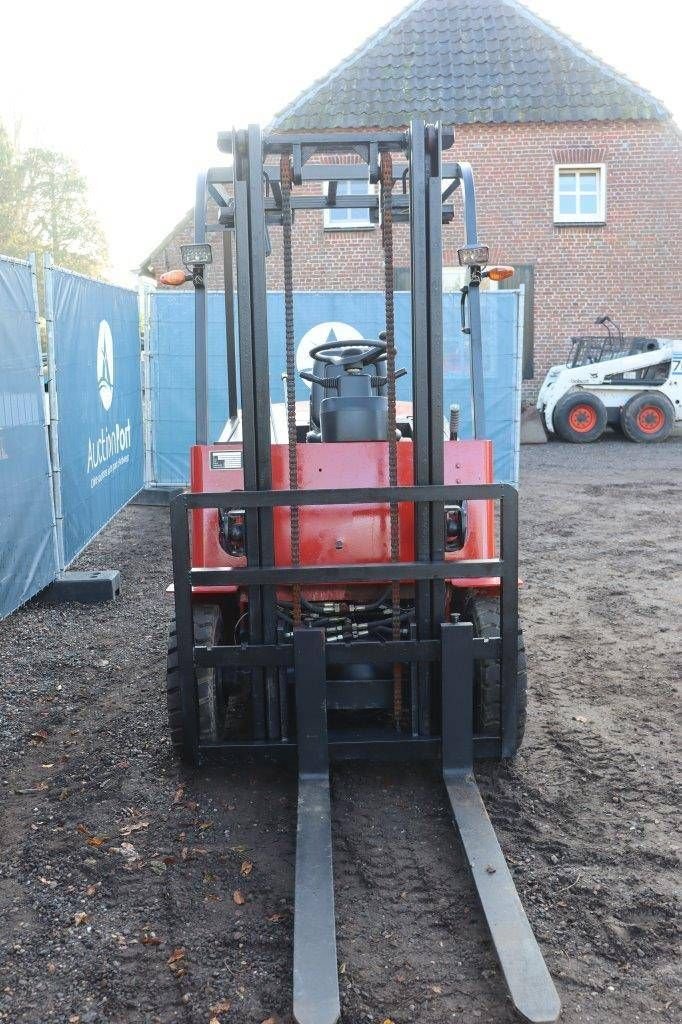 Frontstapler a típus IHI GPD 30, Neumaschine ekkor: Antwerpen (Kép 8)