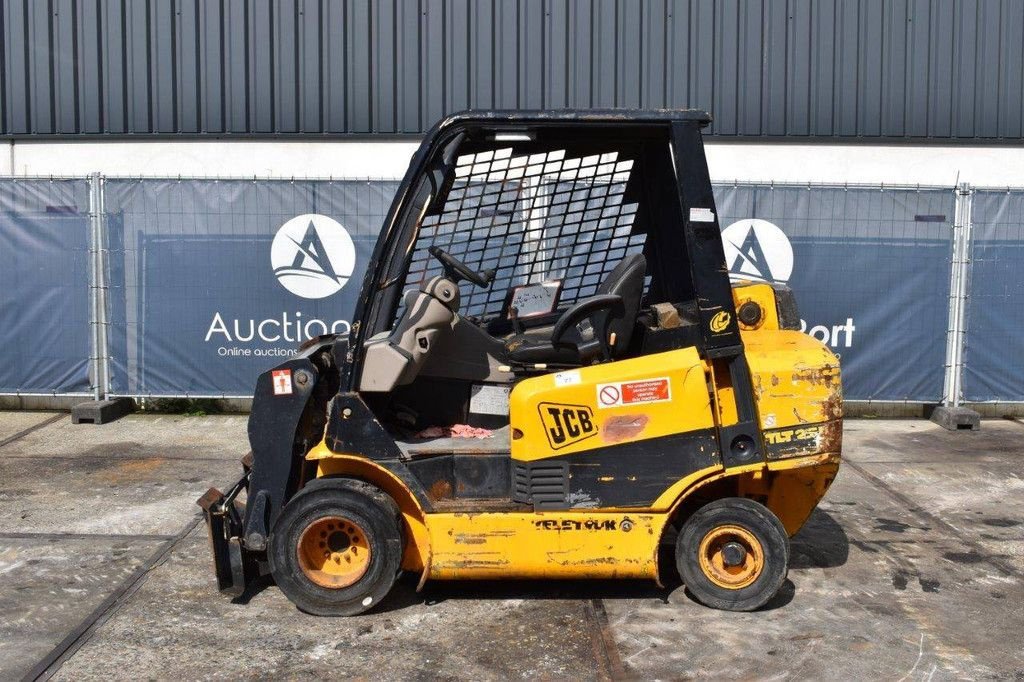 Frontstapler typu JCB 30, Gebrauchtmaschine v Antwerpen (Obrázek 2)