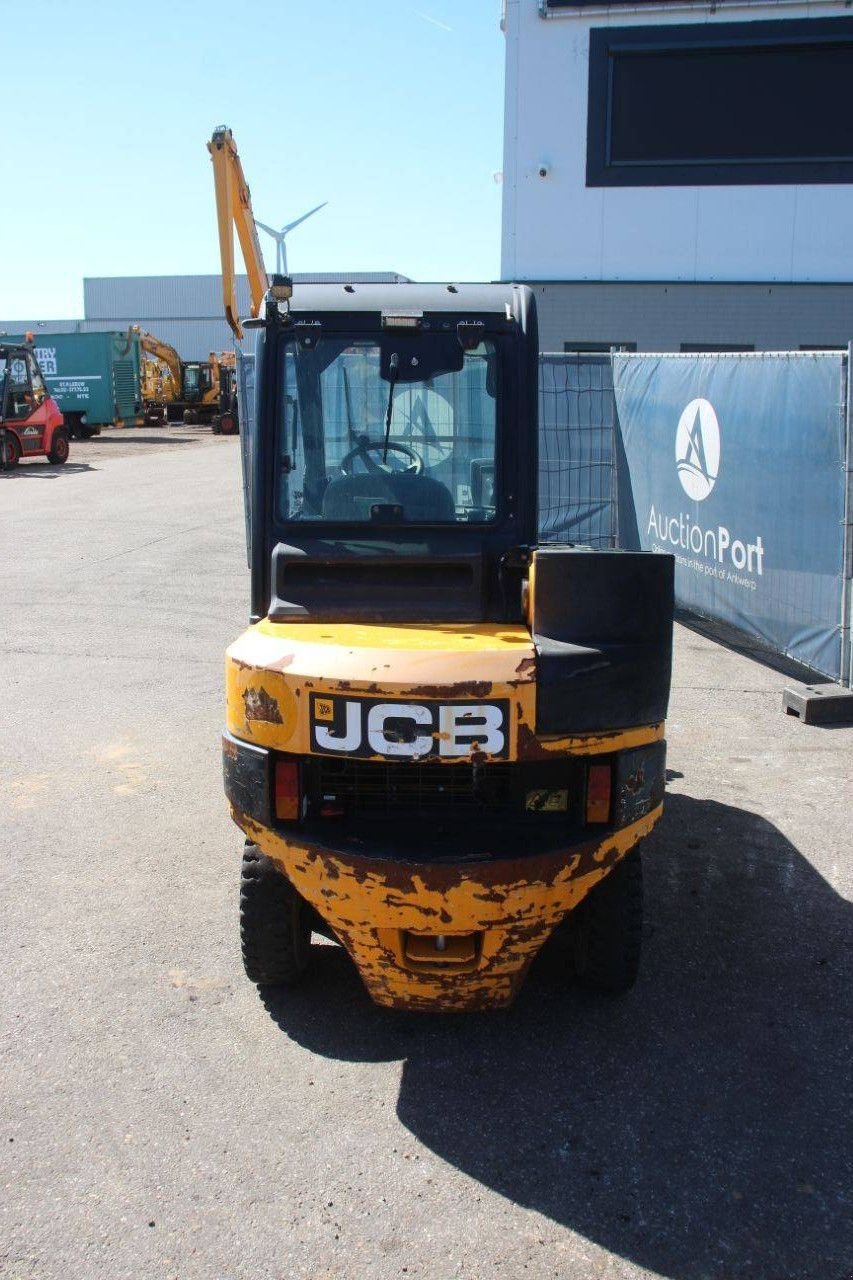Frontstapler του τύπου JCB JCBTLT30L, Gebrauchtmaschine σε Antwerpen (Φωτογραφία 4)