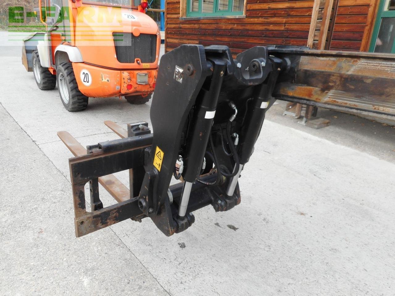 Frontstapler of the type JCB tlt 25 teletruck ( 4 meter - 2,5 tonnen ) telesk, Gebrauchtmaschine in ST. NIKOLAI/DR. (Picture 13)