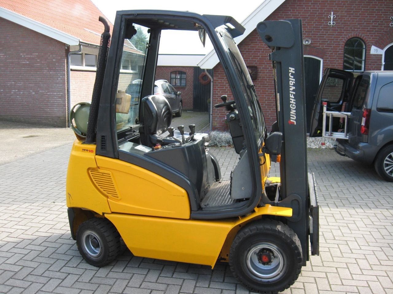 Frontstapler typu Jungheinrich -, Gebrauchtmaschine v Oldenzaal (Obrázek 3)