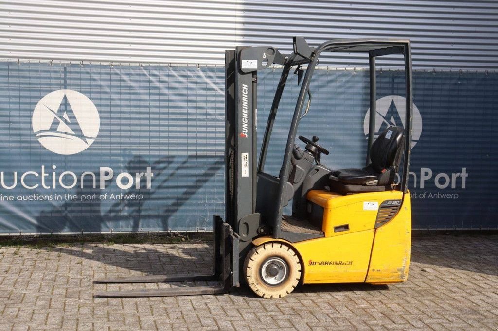 Frontstapler za tip Jungheinrich EFG 110k, Gebrauchtmaschine u Antwerpen (Slika 1)