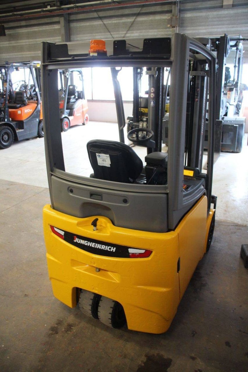 Frontstapler Türe ait Jungheinrich EFG 216k, Gebrauchtmaschine içinde Antwerpen (resim 5)