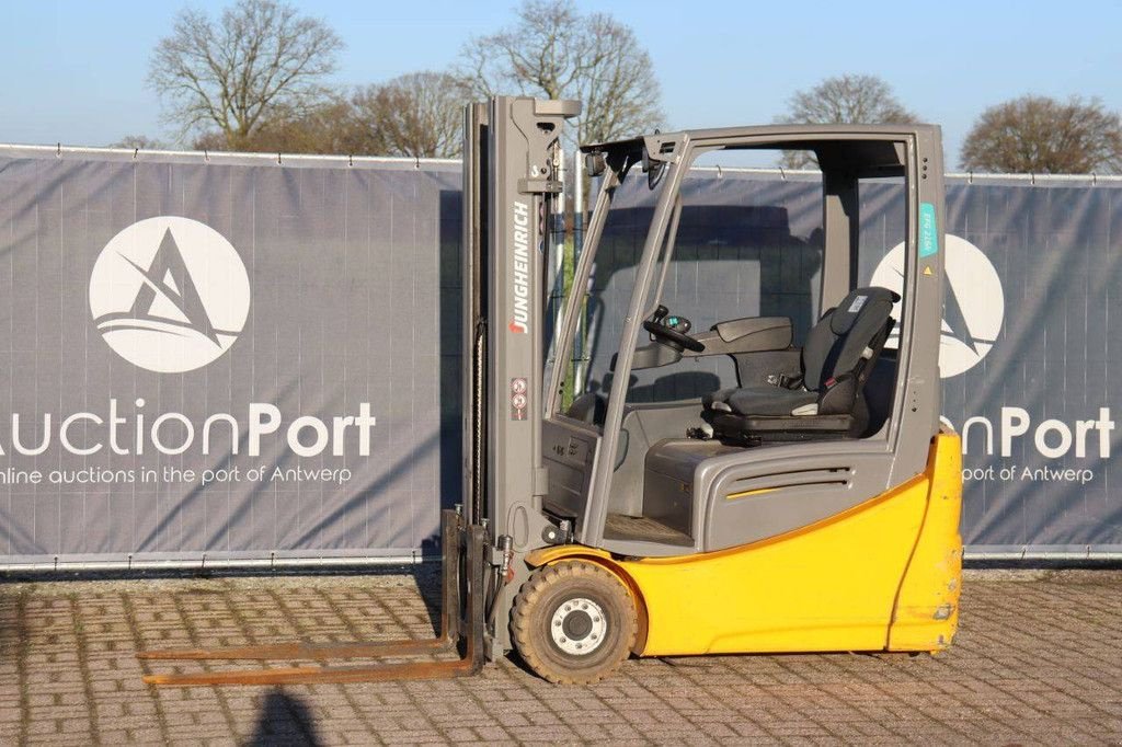 Frontstapler typu Jungheinrich EFG 216k, Gebrauchtmaschine v Antwerpen (Obrázek 1)