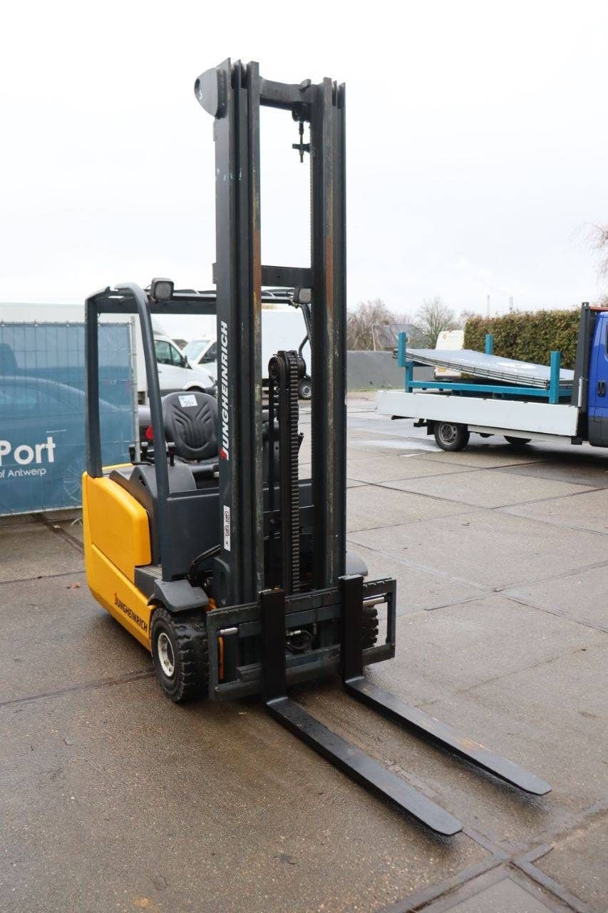 Frontstapler tip Jungheinrich EFG 216k, Gebrauchtmaschine in Antwerpen (Poză 8)