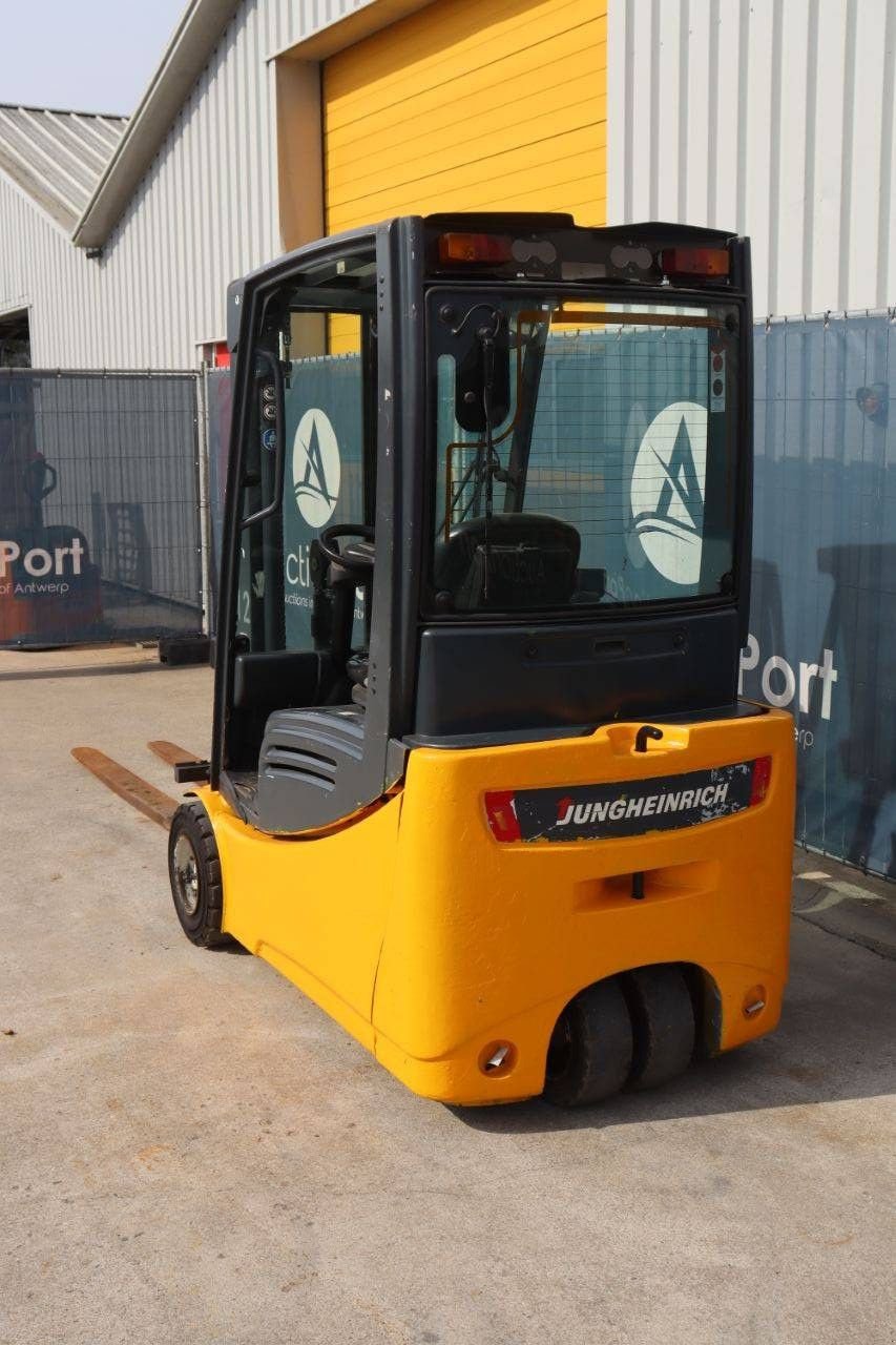 Frontstapler от тип Jungheinrich EFG 220, Gebrauchtmaschine в Antwerpen (Снимка 4)