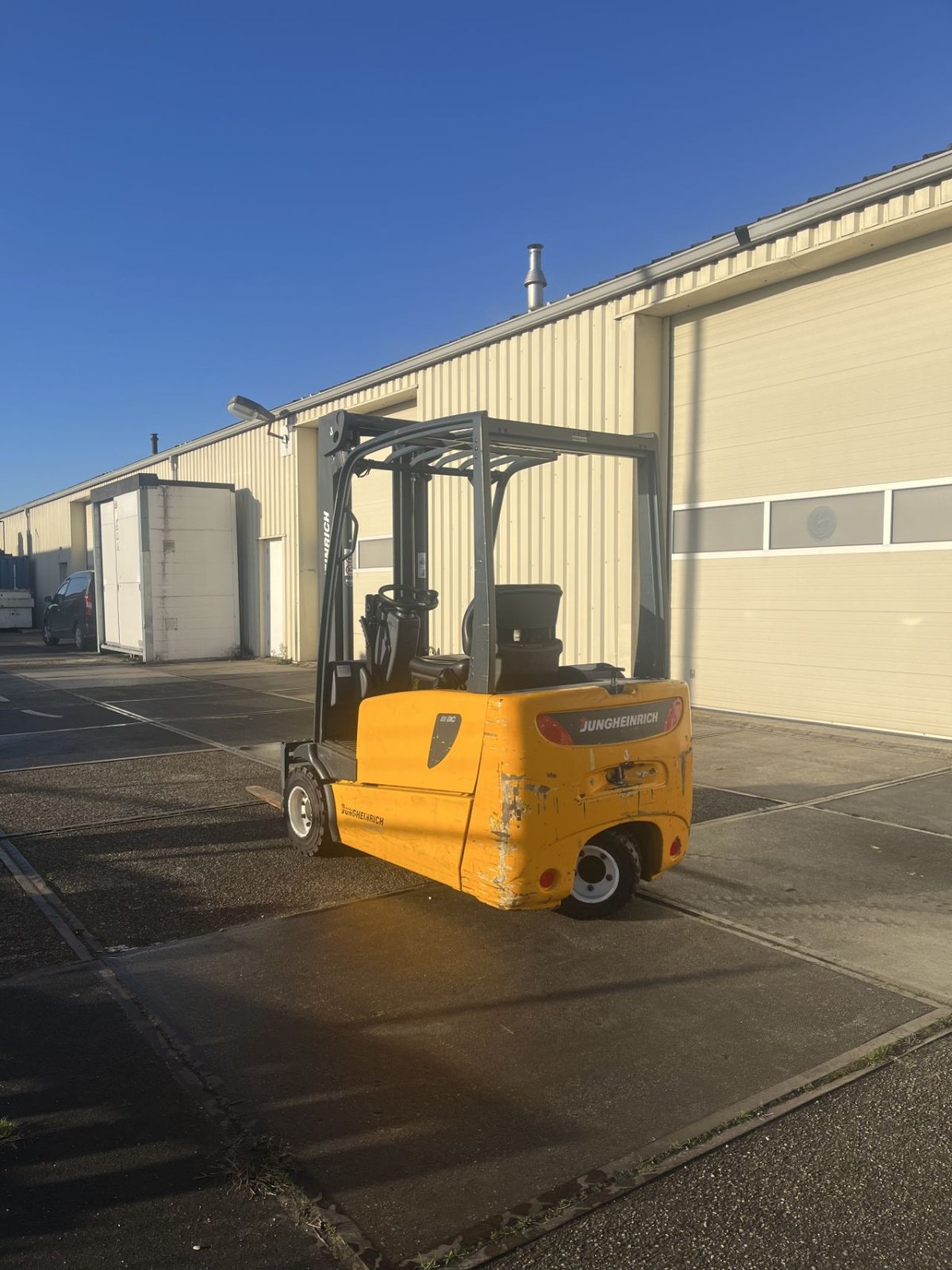 Frontstapler Türe ait Jungheinrich EFG 220, Gebrauchtmaschine içinde Etten Leur (resim 4)