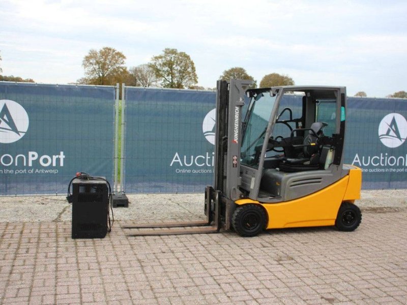 Frontstapler типа Jungheinrich EFG 316, Gebrauchtmaschine в Antwerpen (Фотография 1)