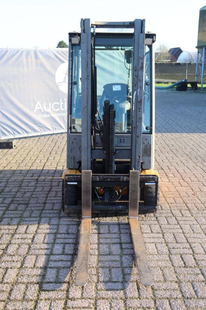 Frontstapler des Typs Jungheinrich EFG 316, Gebrauchtmaschine in Antwerpen (Bild 9)