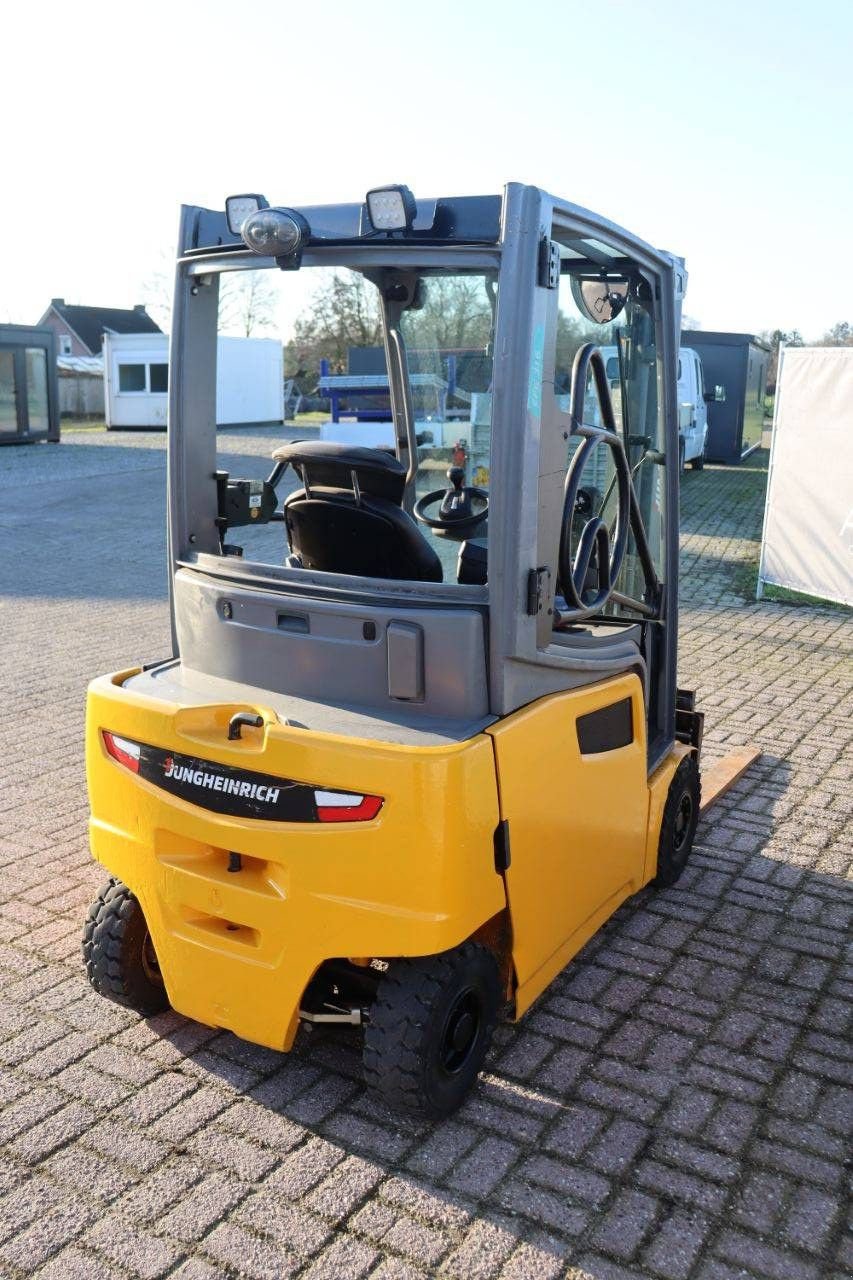 Frontstapler of the type Jungheinrich EFG 316, Gebrauchtmaschine in Antwerpen (Picture 7)