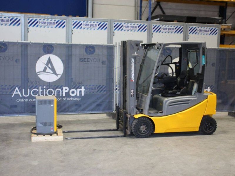 Frontstapler vrste Jungheinrich EFG 316, Gebrauchtmaschine v Antwerpen (Slika 1)