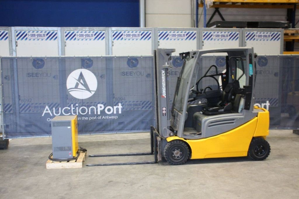 Frontstapler του τύπου Jungheinrich EFG 316, Gebrauchtmaschine σε Antwerpen (Φωτογραφία 2)