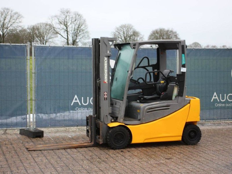 Frontstapler του τύπου Jungheinrich EFG 316, Gebrauchtmaschine σε Antwerpen (Φωτογραφία 1)