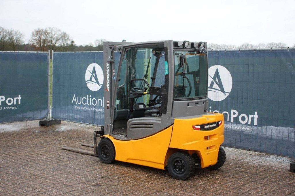 Frontstapler del tipo Jungheinrich EFG 316, Gebrauchtmaschine In Antwerpen (Immagine 3)