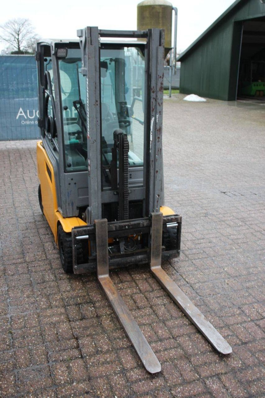 Frontstapler del tipo Jungheinrich EFG 316, Gebrauchtmaschine In Antwerpen (Immagine 7)