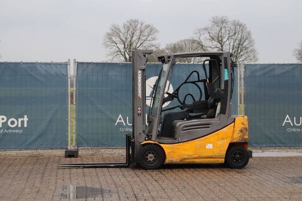 Frontstapler typu Jungheinrich EFG 316, Gebrauchtmaschine v Antwerpen (Obrázek 1)