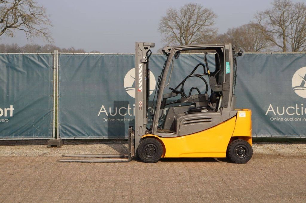 Frontstapler del tipo Jungheinrich EFG 316, Gebrauchtmaschine en Antwerpen (Imagen 2)