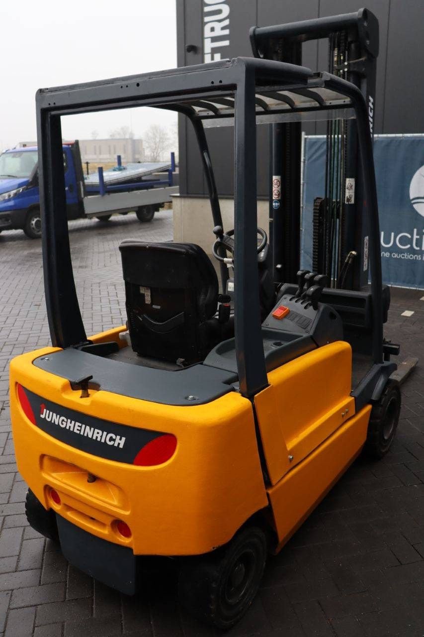 Frontstapler a típus Jungheinrich EFG 320, Gebrauchtmaschine ekkor: Antwerpen (Kép 7)