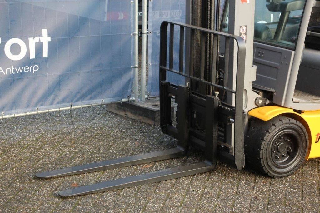 Frontstapler a típus Jungheinrich EFG 320, Gebrauchtmaschine ekkor: Antwerpen (Kép 10)