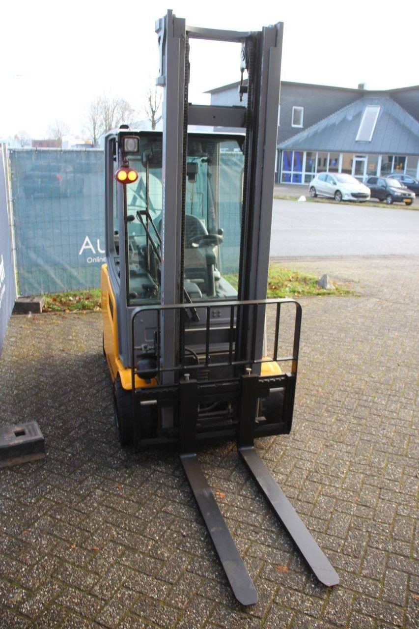 Frontstapler a típus Jungheinrich EFG 320, Gebrauchtmaschine ekkor: Antwerpen (Kép 7)