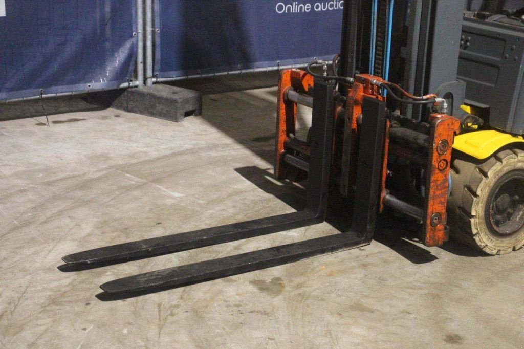Frontstapler от тип Jungheinrich EFG 320, Gebrauchtmaschine в Antwerpen (Снимка 10)
