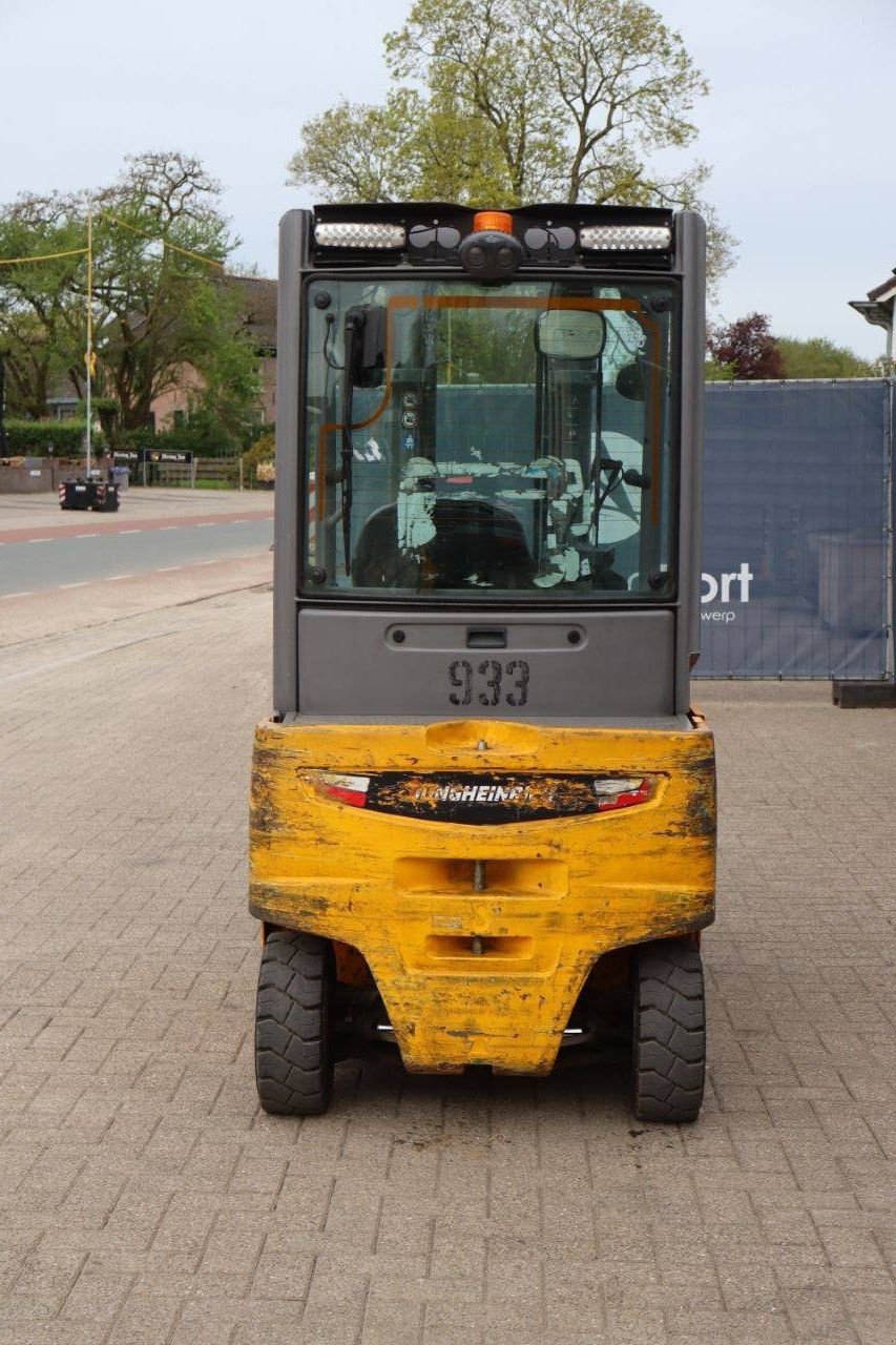Frontstapler del tipo Jungheinrich EFG 320, Gebrauchtmaschine In Antwerpen (Immagine 5)
