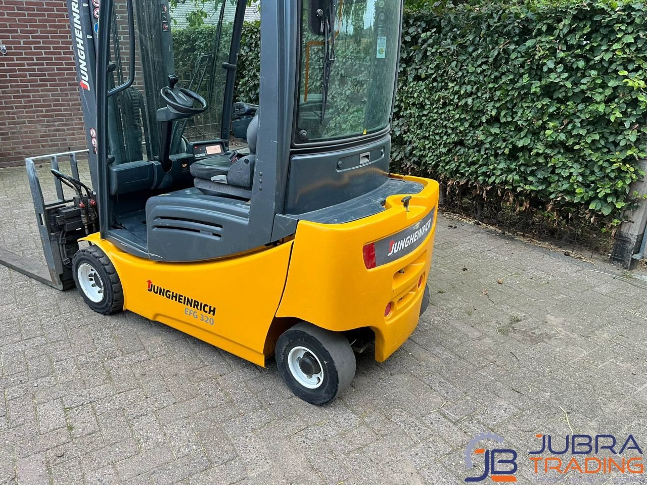 Frontstapler of the type Jungheinrich EFG 320, Gebrauchtmaschine in Buggenum (Picture 7)