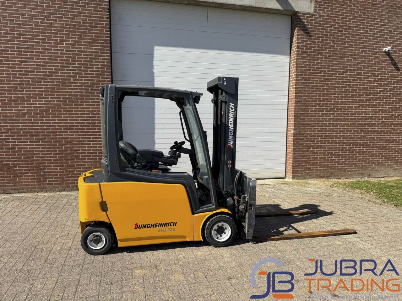 Frontstapler typu Jungheinrich EFG 320, Gebrauchtmaschine v Buggenum (Obrázek 4)