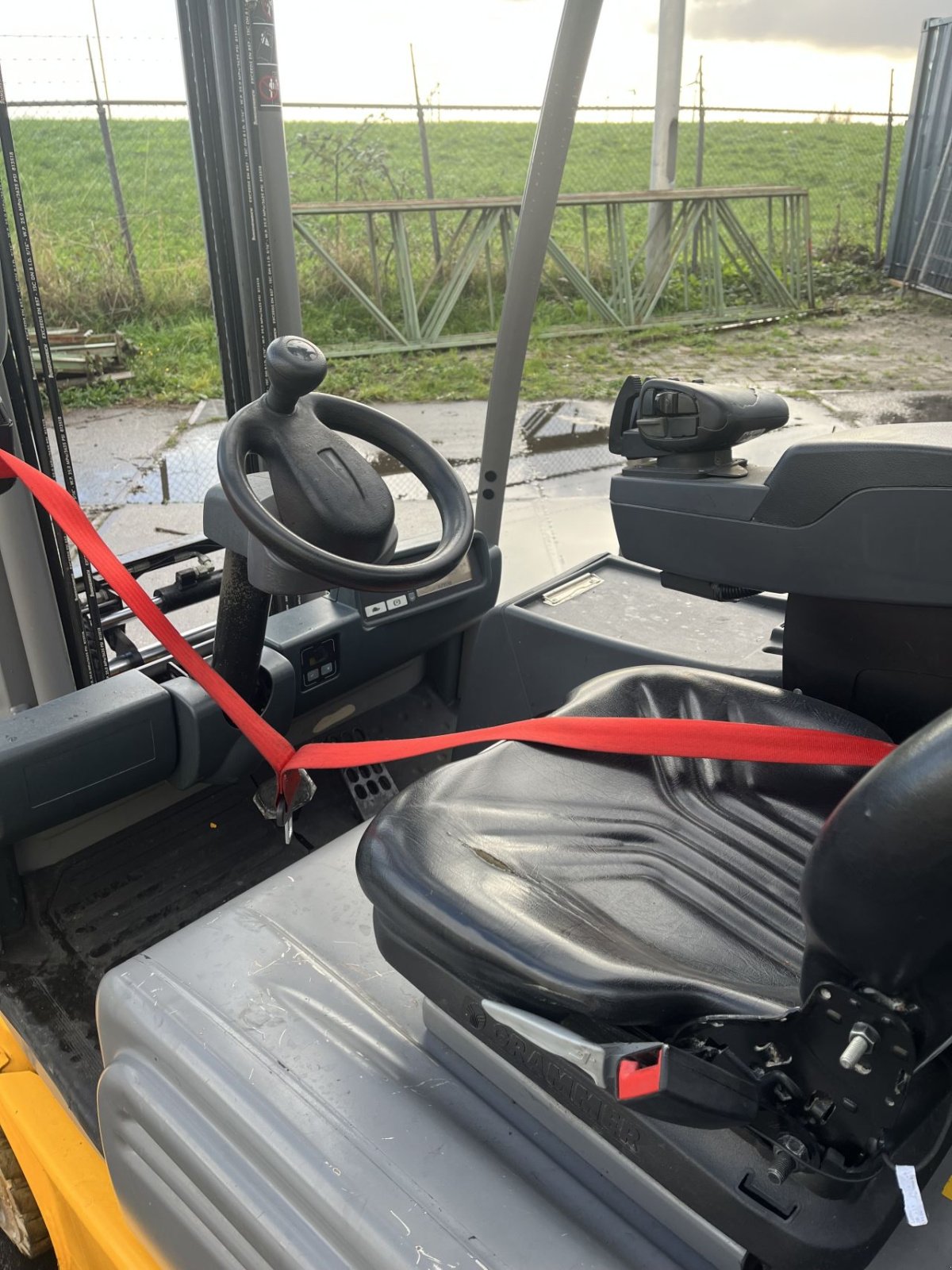 Frontstapler typu Jungheinrich EFG 320, Gebrauchtmaschine v Etten Leur (Obrázek 5)