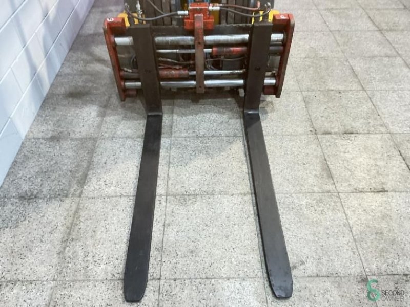 Frontstapler a típus Jungheinrich EFG 320, Gebrauchtmaschine ekkor: Wijchen (Kép 5)