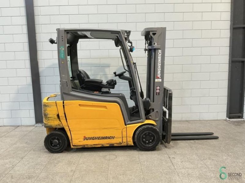 Frontstapler типа Jungheinrich EFG 320, Gebrauchtmaschine в Wijchen (Фотография 2)